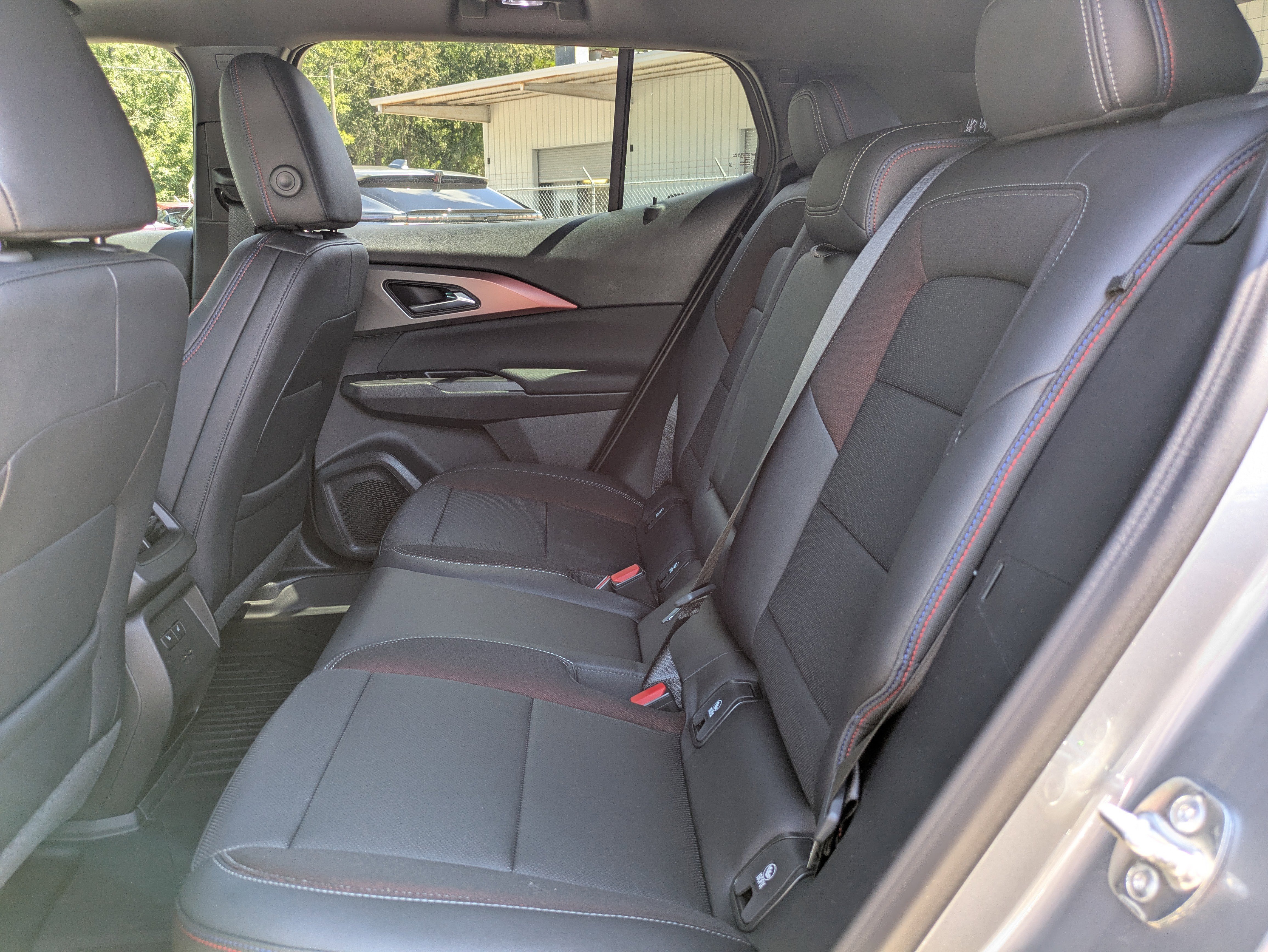 New 2025 Chevrolet Equinox EV RS image 8