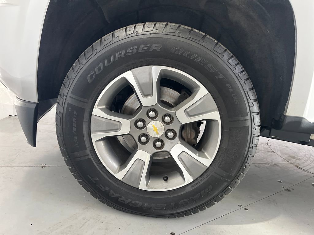 Used 2018 Chevrolet Colorado Z71 AWD/4WD image 14