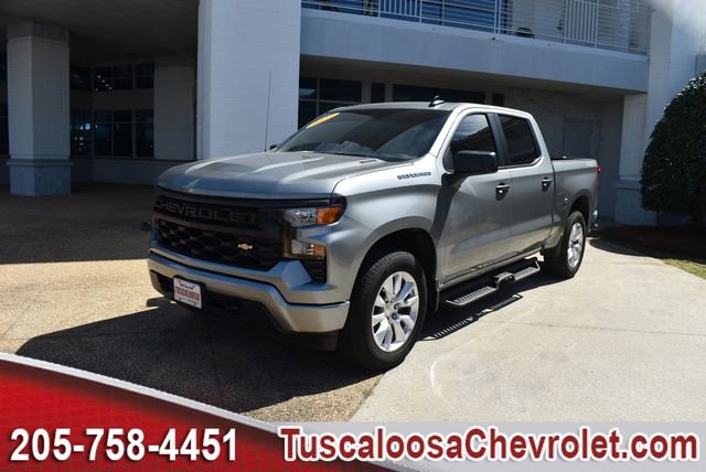 Used 2025 Chevrolet Silverado 1500 Custom image 5