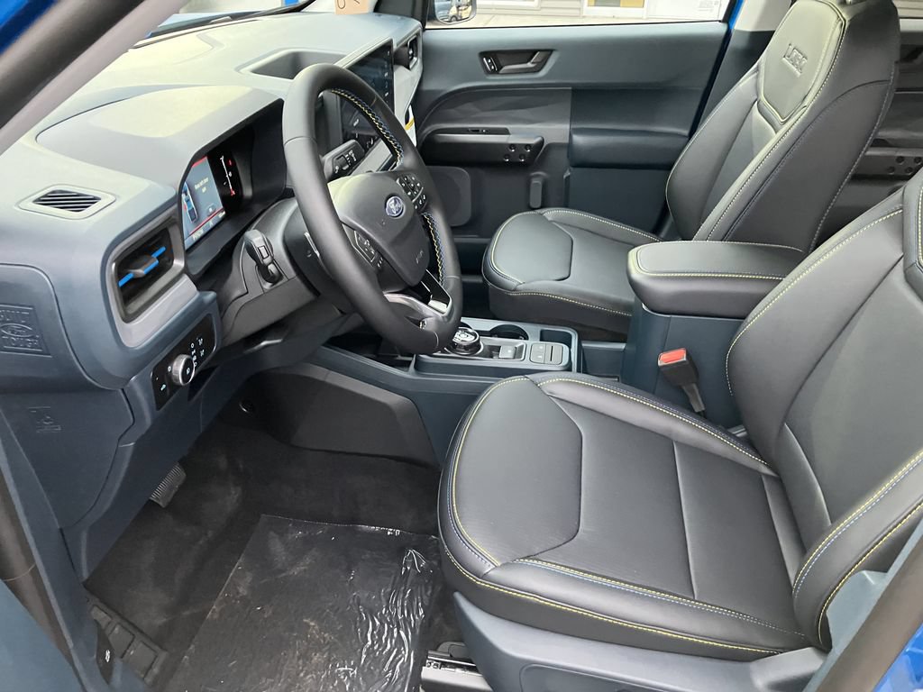 Used 2025 Ford Maverick Lobo AWD/4WD image 13