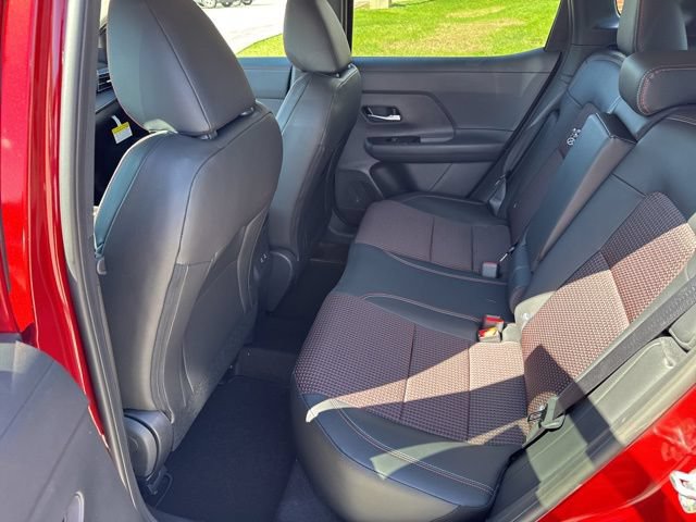 New 2026 Nissan Kicks SR w/ Cold Weather Package AWD/4WD image 46
