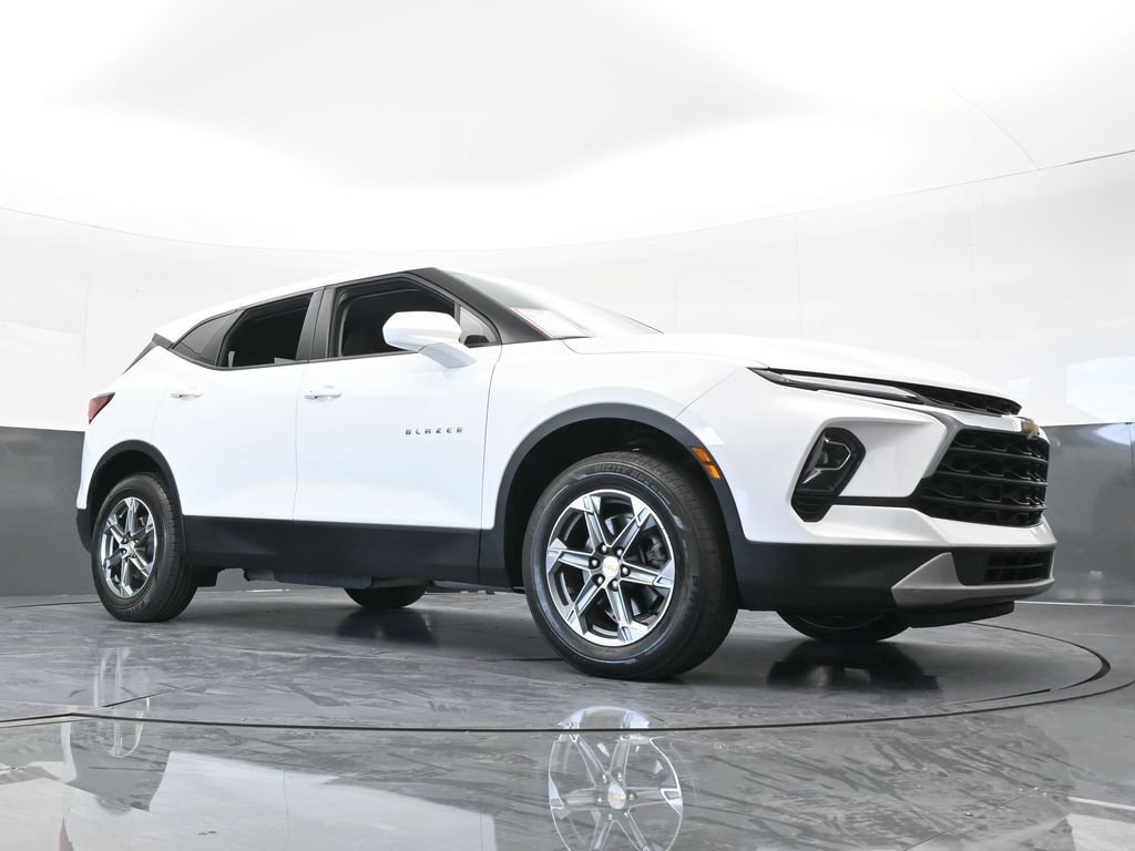 Used 2024 Chevrolet Blazer LT image 59