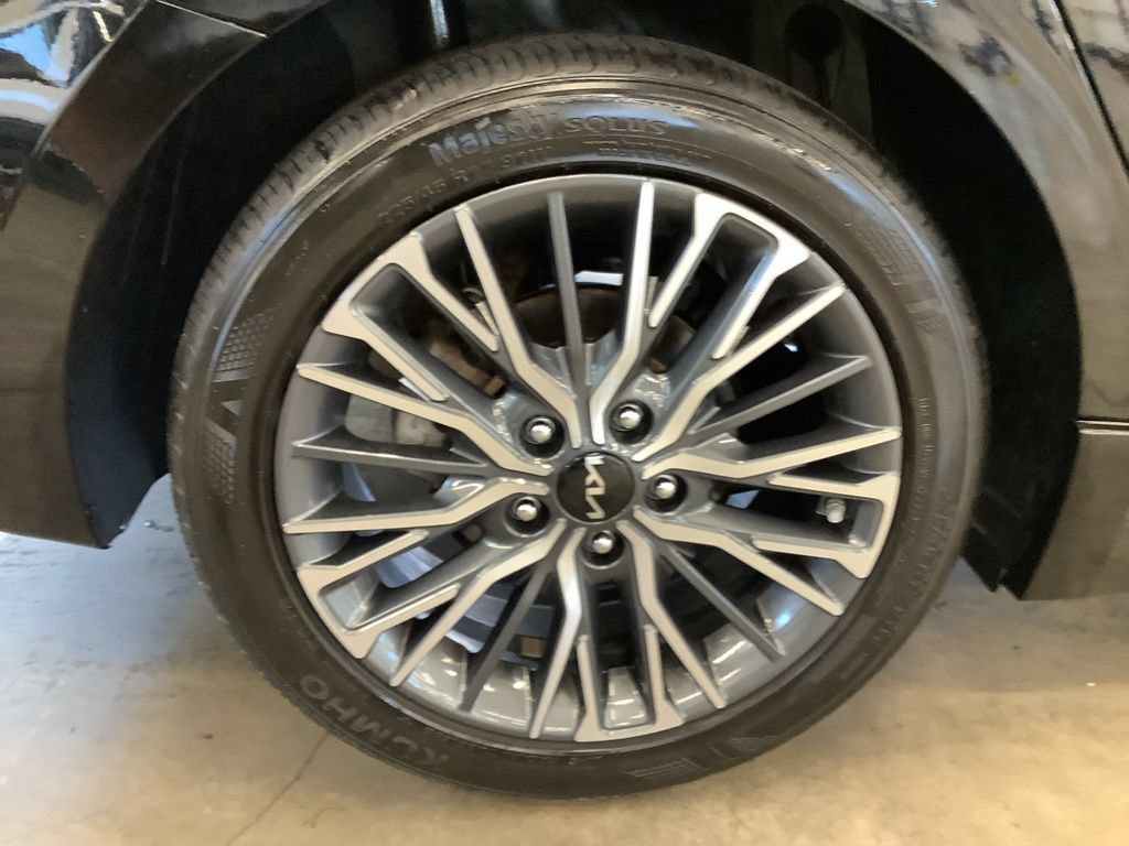 Certified 2023 Kia Forte GT-Line FWD image 24