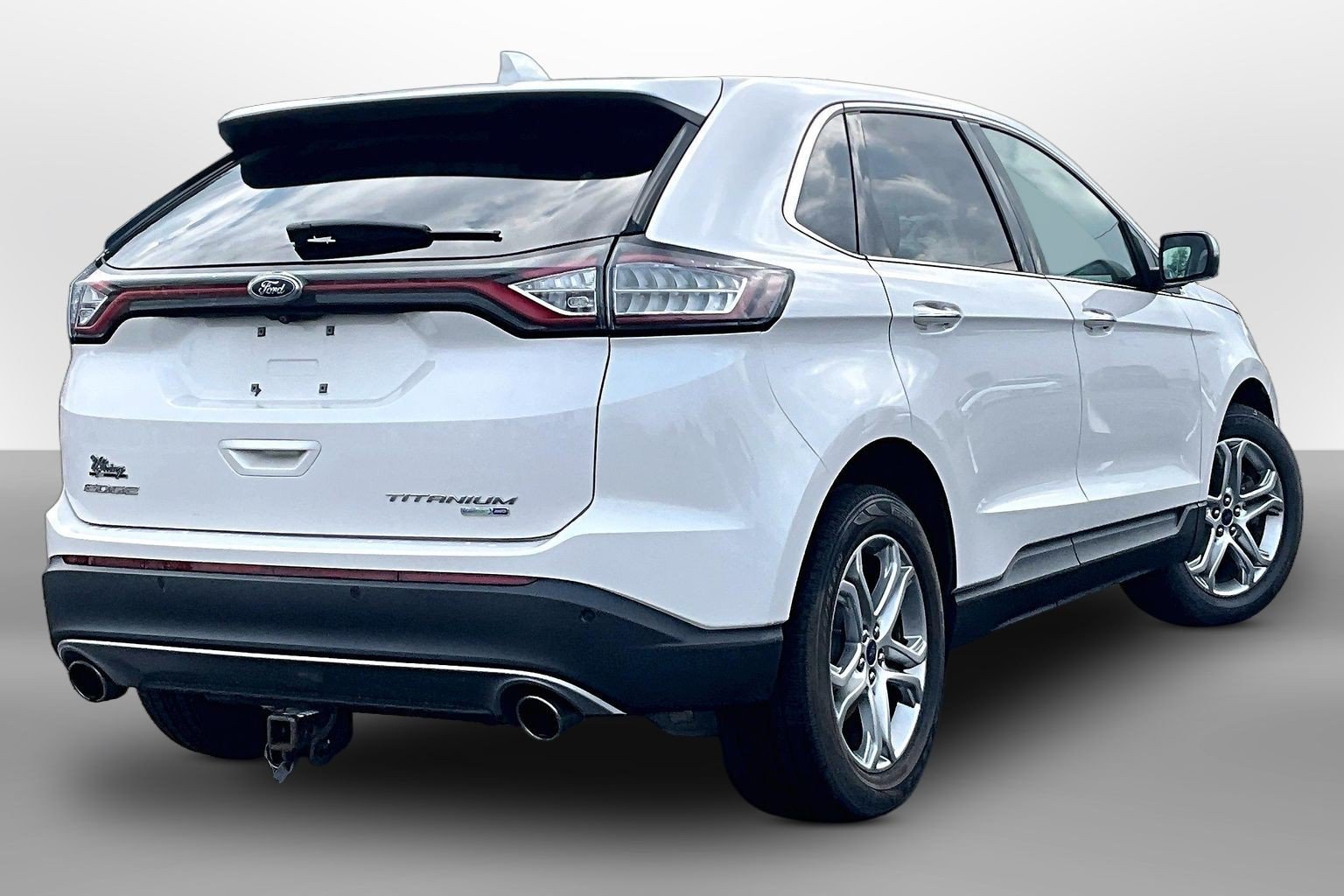 Used 2016 Ford Edge Titanium w/ Technology Package AWD/4WD image 11