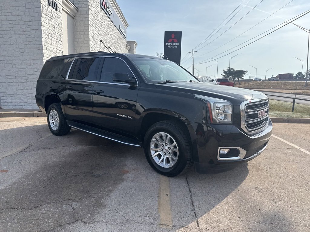 Used 2018 GMC Yukon XL SLT w/ Open Road Package image 3