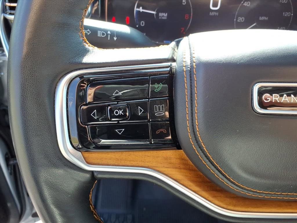 Used 2024 Jeep Grand Wagoneer L Series III image 29