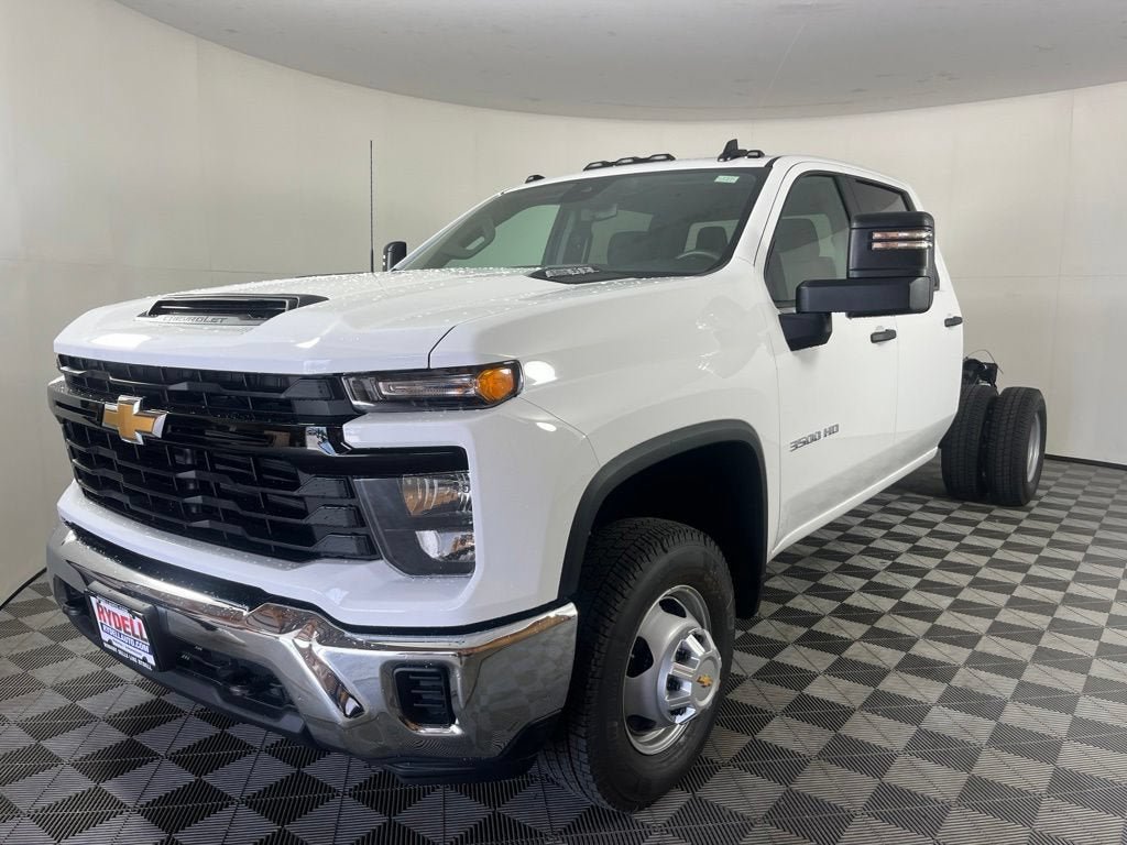 New 2026 Chevrolet Silverado 3500 W/T w/ WT Convenience Package AWD/4WD image 8