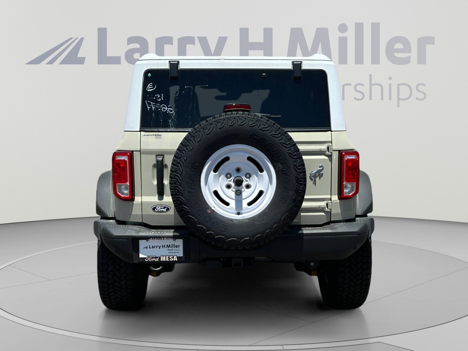 New 2026 Ford Bronco Heritage Edition AWD/4WD image 4