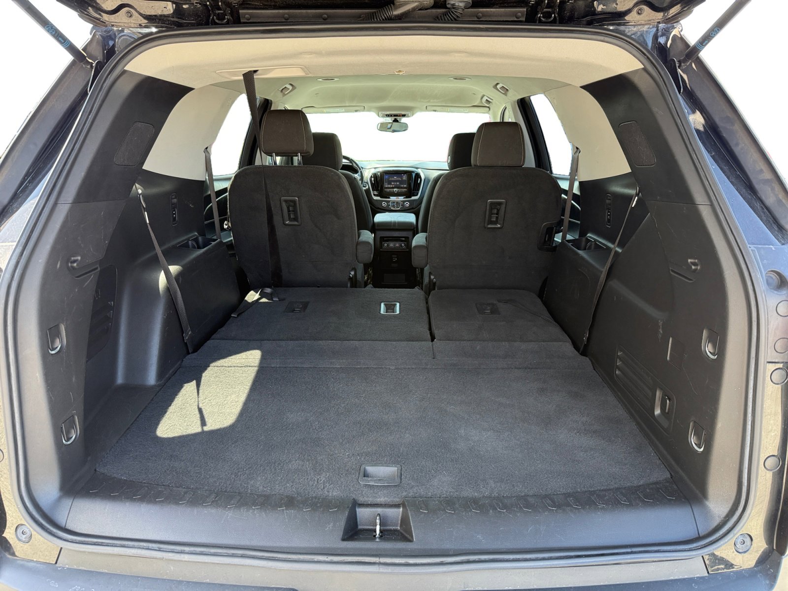 Used 2020 Chevrolet Traverse LT FWD image 17