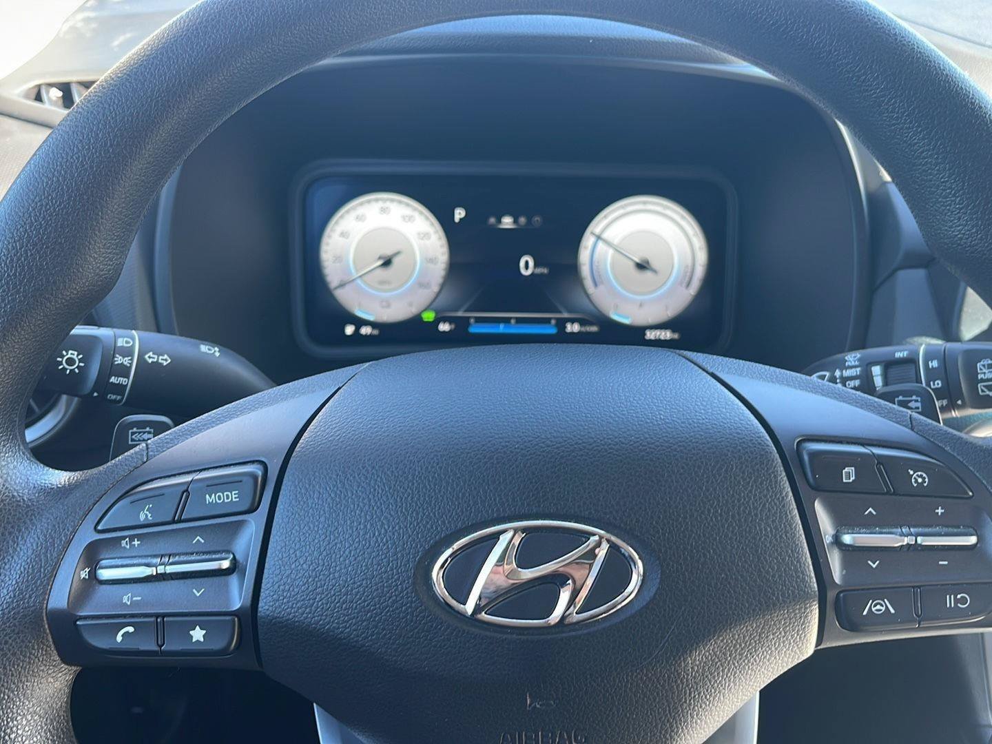 Certified 2023 Hyundai Kona SE w/ Cargo Package FWD image 28