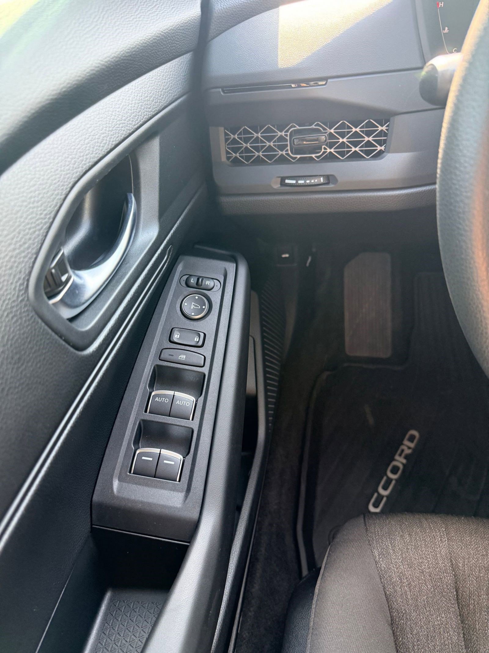 Used 2023 Honda Accord LX image 26