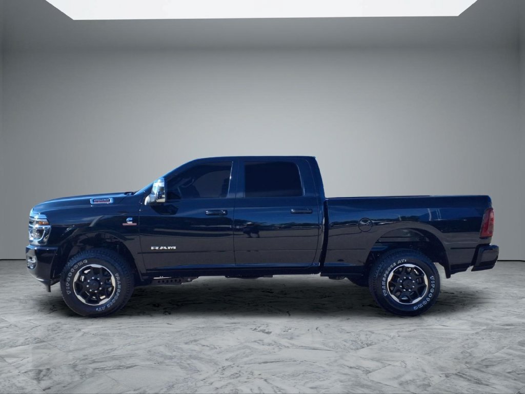 Used 2026 RAM 2500 Laramie AWD/4WD image 4