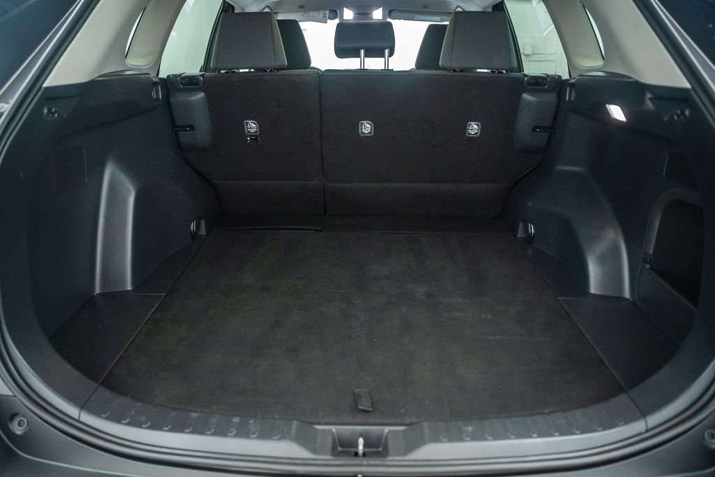 Certified 2025 Toyota RAV4 LE AWD/4WD image 11