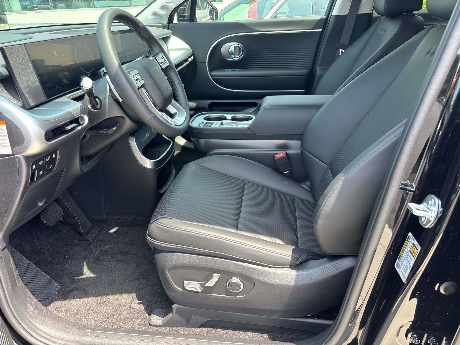 New 2026 Hyundai Ioniq 9 SEL image 8