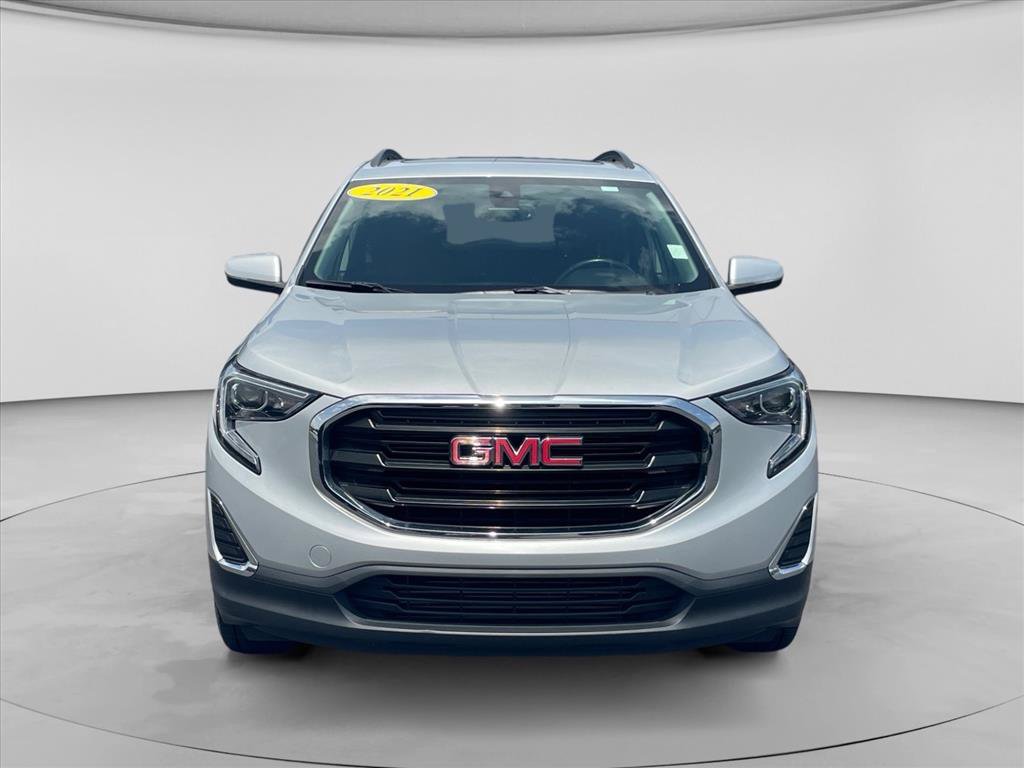 Used 2021 GMC Terrain SLE w/ Driver Convenience Package AWD/4WD image 2