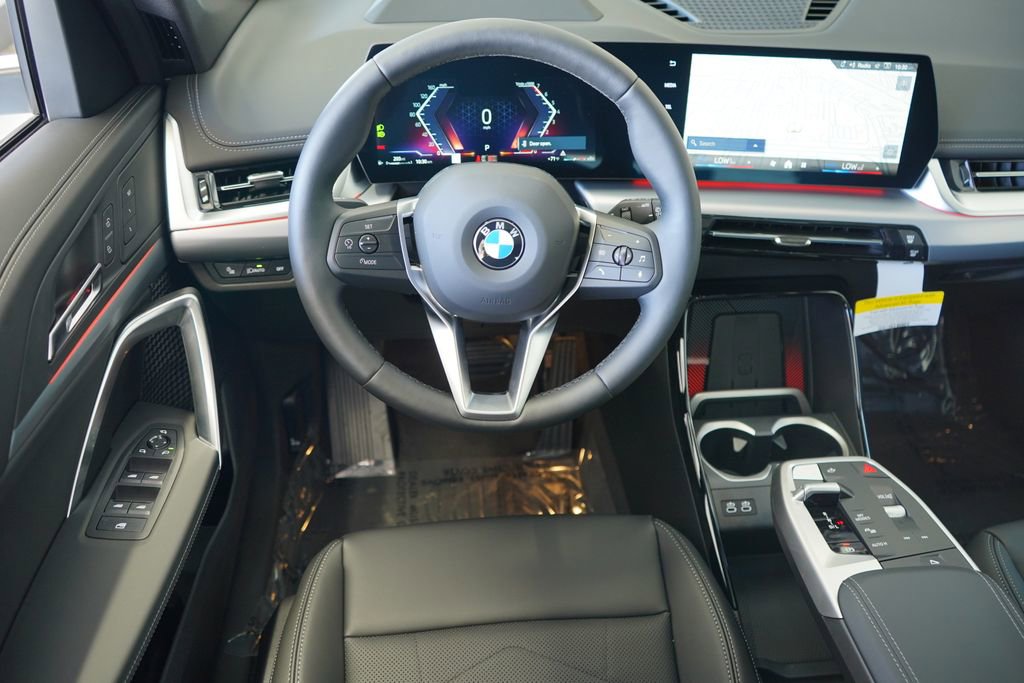Used 2025 BMW X1 xDrive28i w/ Technology Package image 16