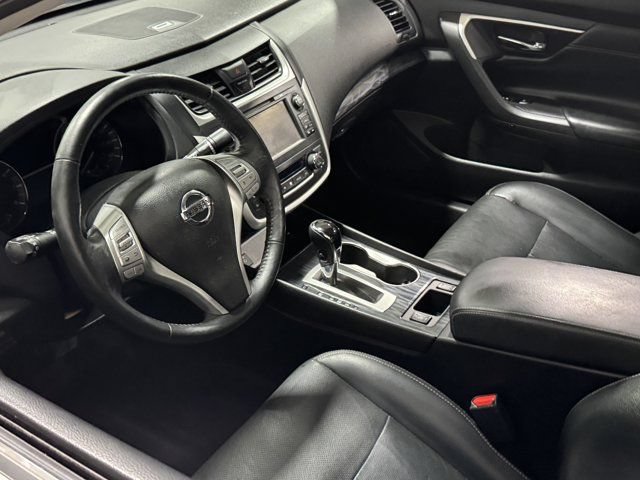 Used 2016 Nissan Altima 2.5 SL w/ 2.5 Technology Package FWD image 26