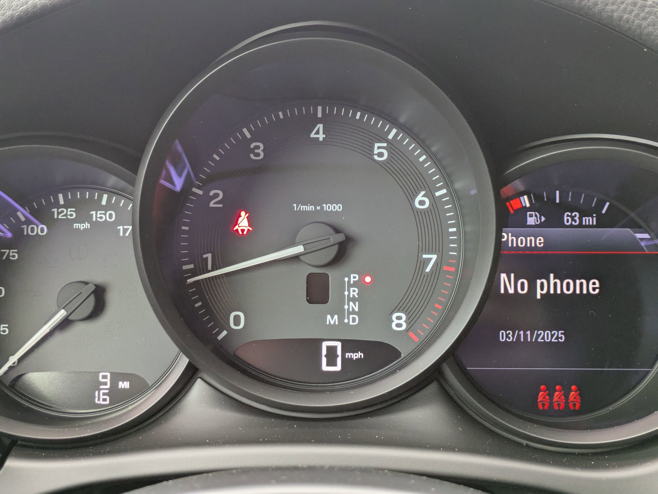 Certified 2025 Porsche Macan image 17