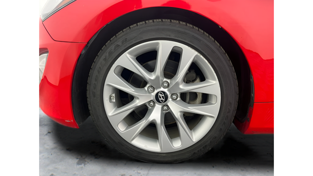 Used 2016 Hyundai Genesis 3.8 RWD image 22