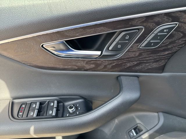 Used 2020 Audi Q7 3.0T Premium Plus AWD/4WD image 19