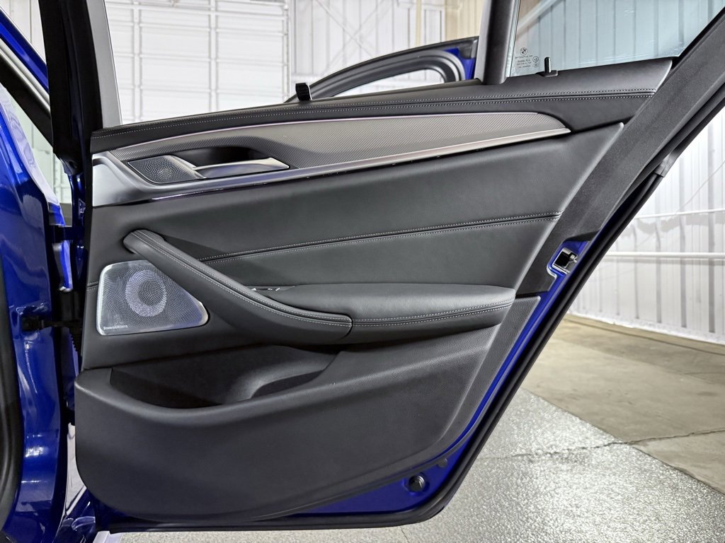 Used 2019 BMW M5 w/ Executive Package image 27