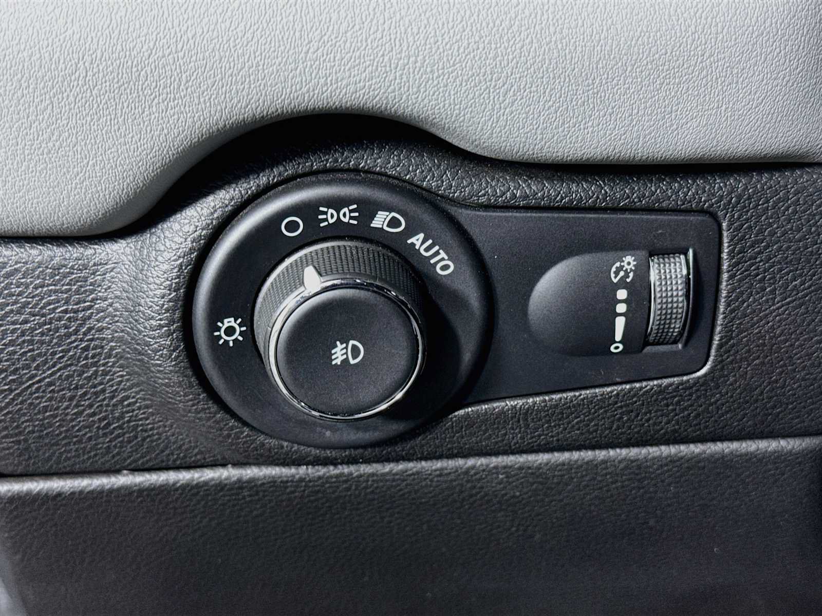 Used 2022 Dodge Durango R/T AWD/4WD image 25