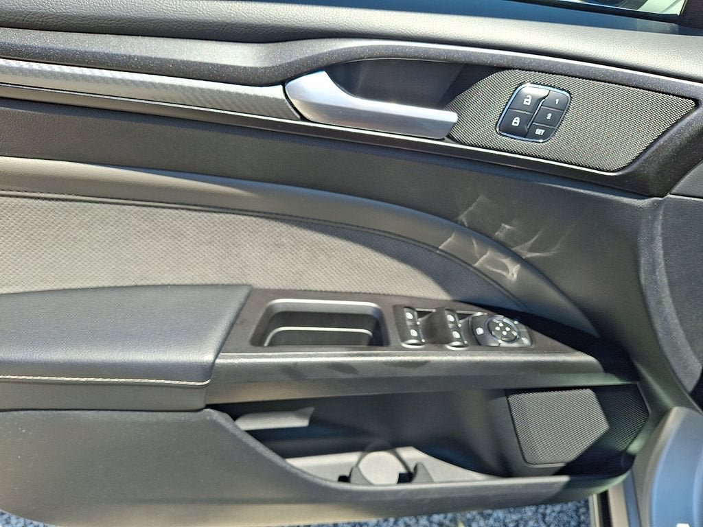 Used 2017 Ford Fusion Sport AWD/4WD image 14