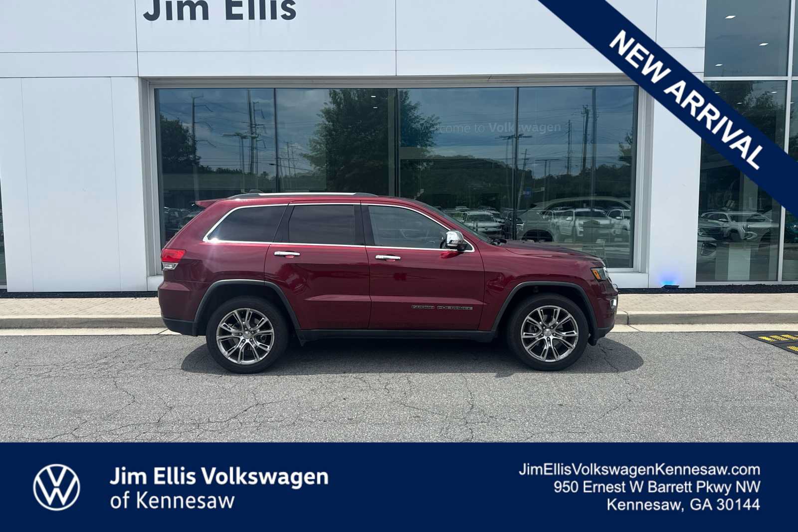Used 2017 Jeep Grand Cherokee Limited w/ Luxury Group II RWD image 1