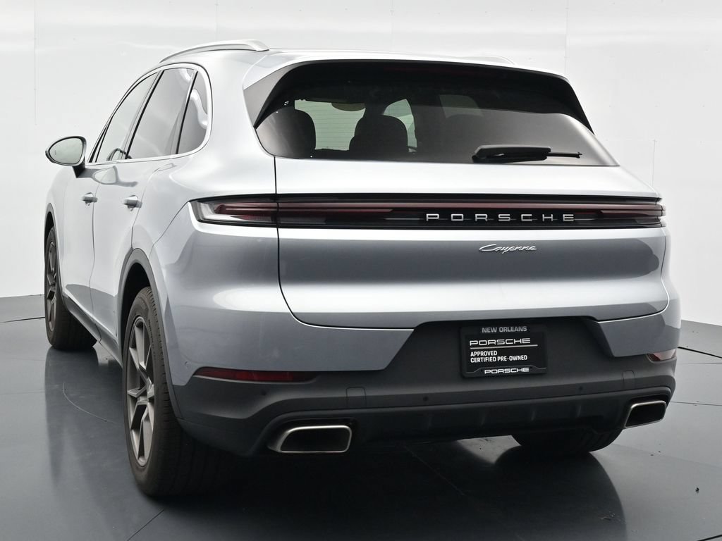 Certified 2025 Porsche Cayenne AWD/4WD image 6