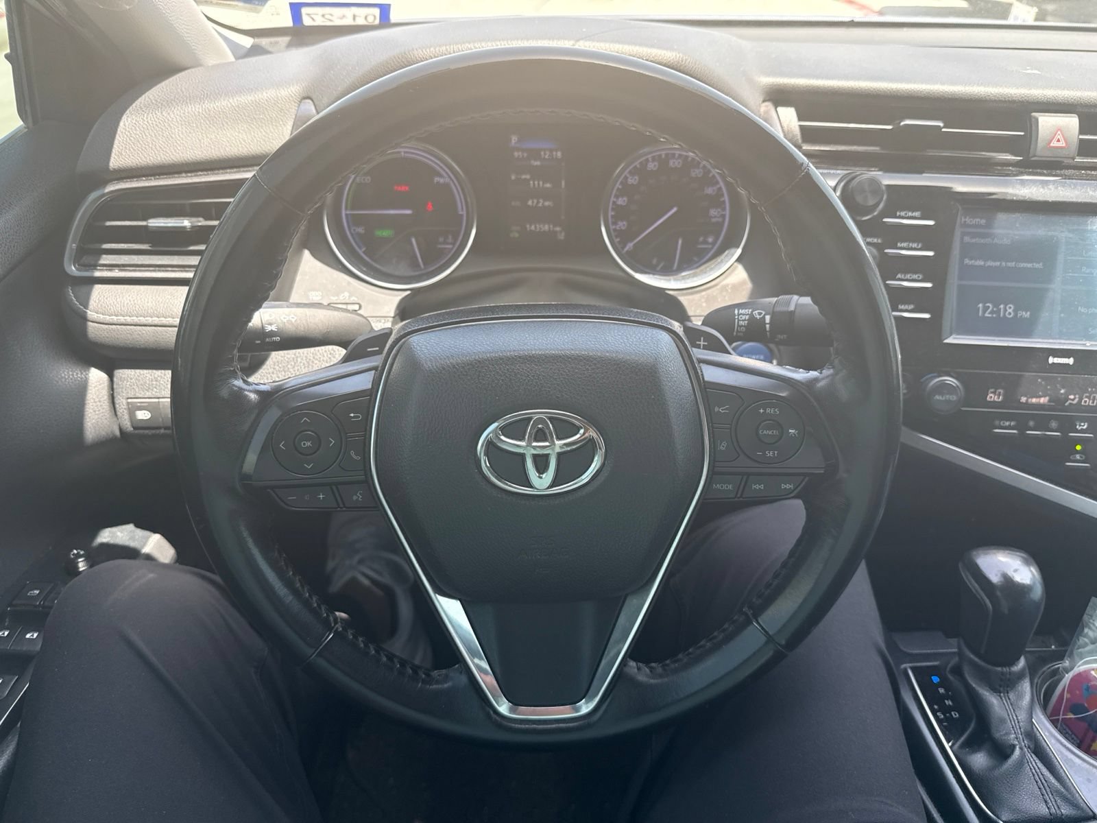 Used 2020 Toyota Camry SE FWD image 8
