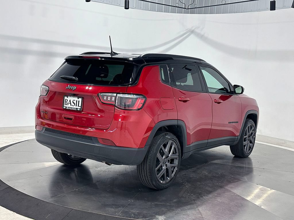 Used 2026 Jeep Compass Limited AWD/4WD image 11
