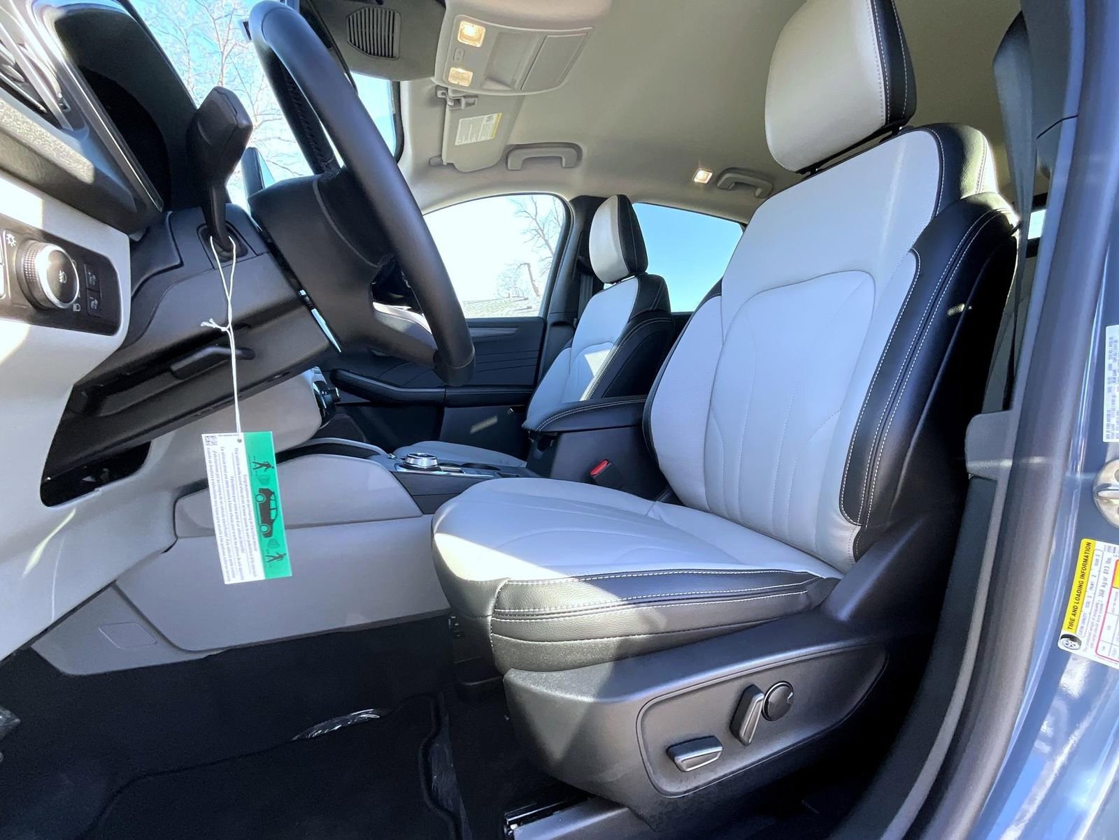 New 2026 Ford Escape SE w/ PHEV Premium Package image 10