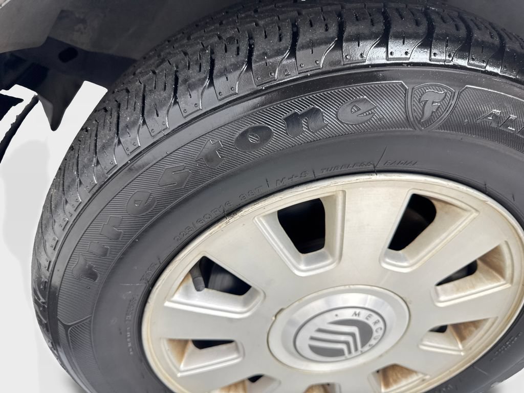 Used 2004 Mercury Grand Marquis LS RWD image 40