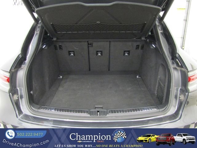 Used 2020 Porsche Macan AWD/4WD image 16