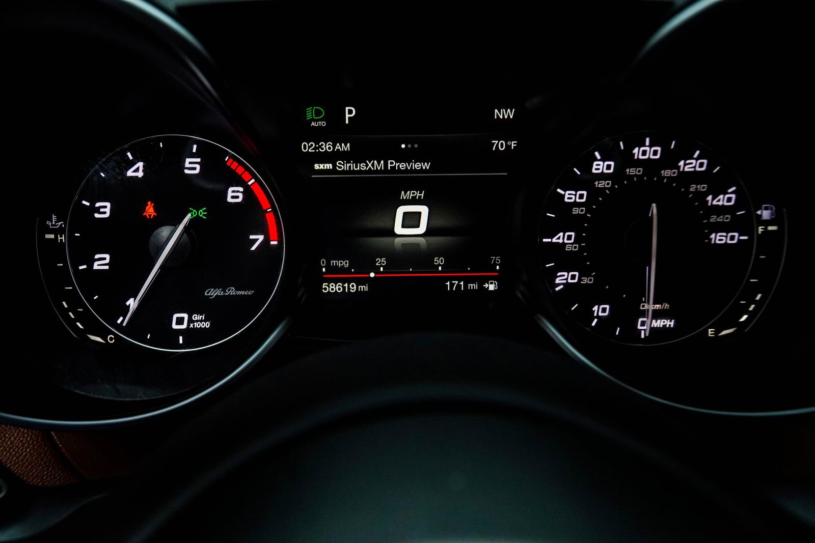Used 2019 Alfa Romeo Giulia image 28