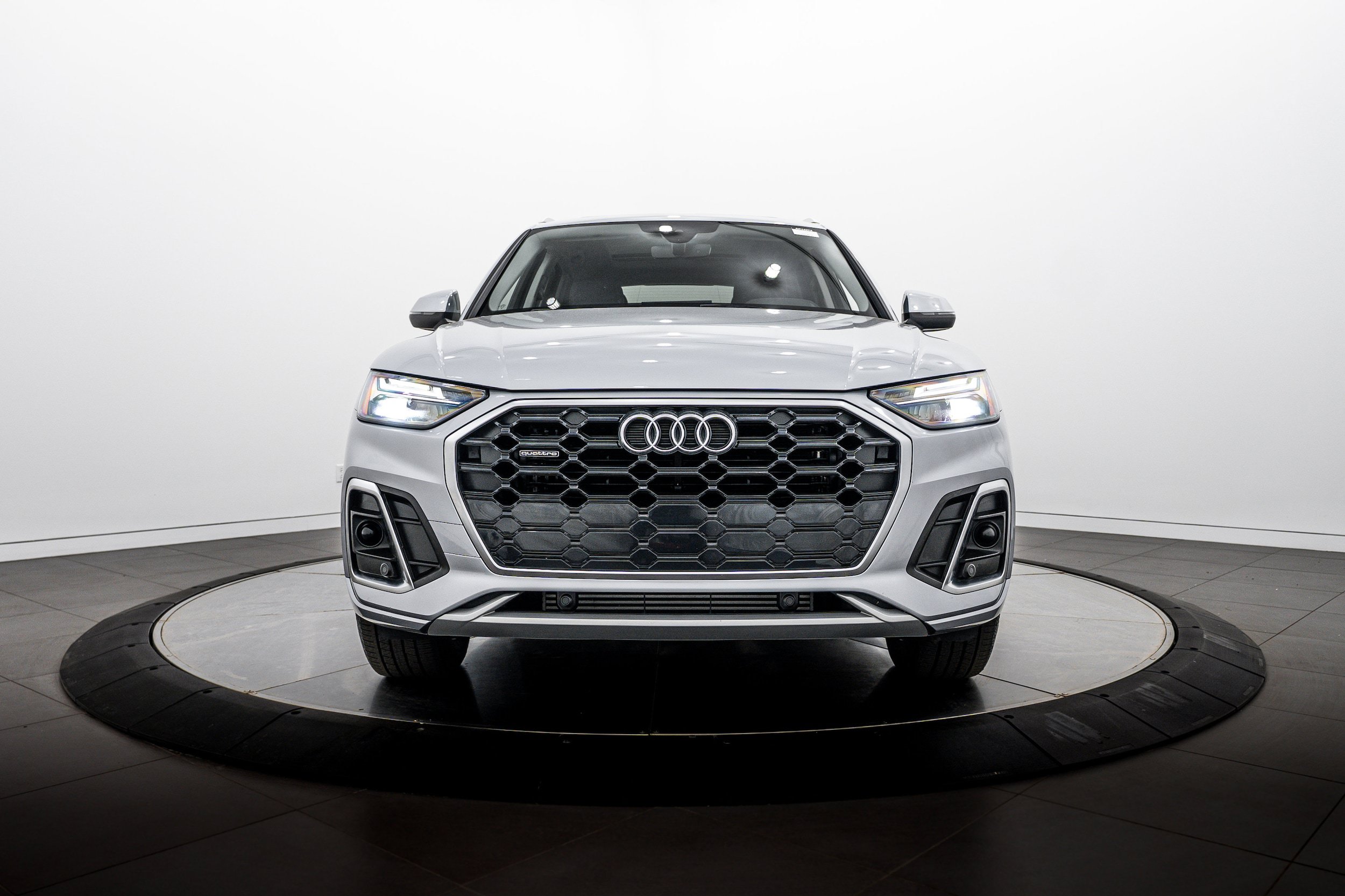 Certified 2023 Audi Q5 2.0T Premium w/ Convenience Package AWD/4WD image 25