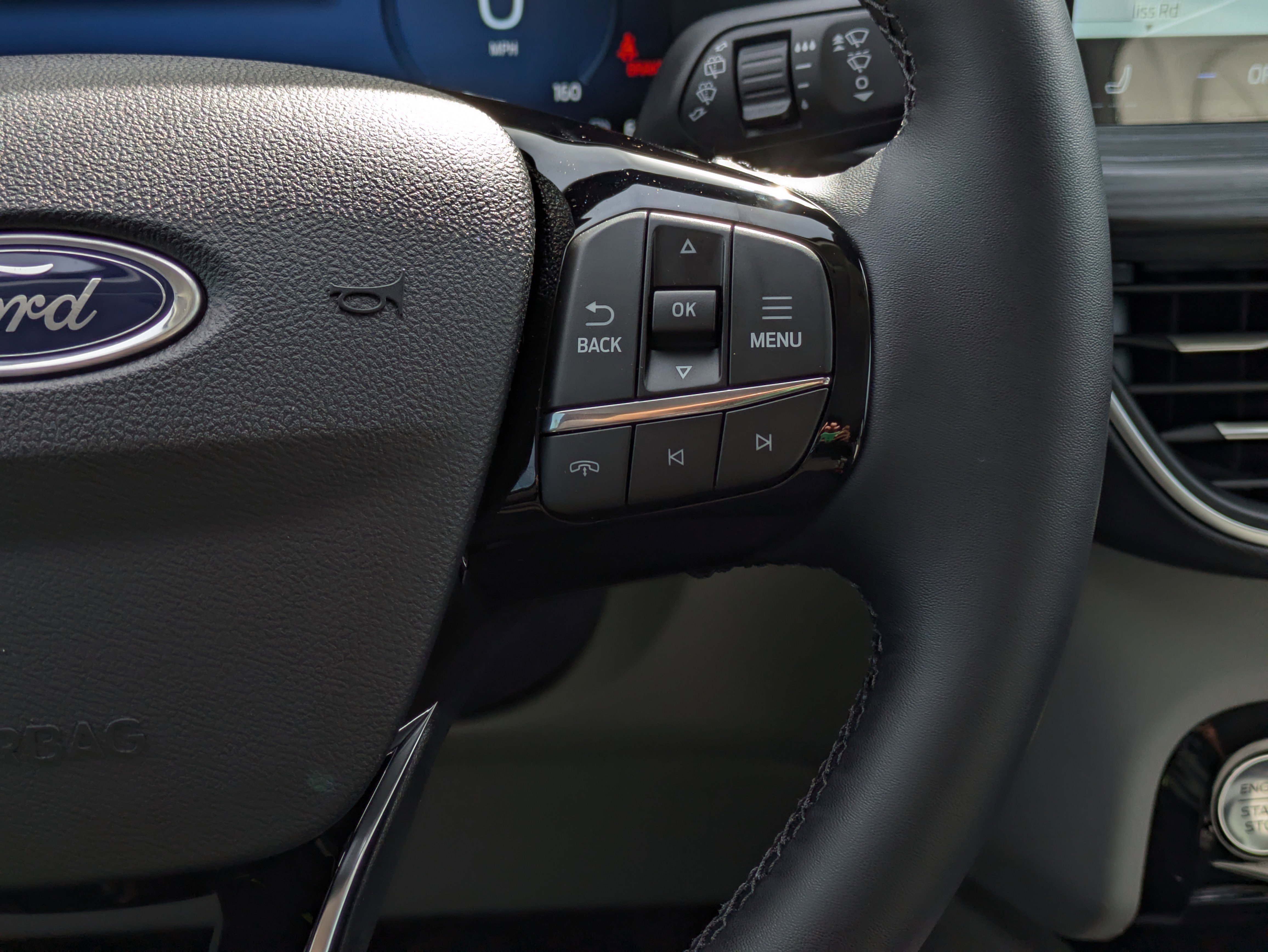 New 2026 Ford Escape SE w/ PHEV Premium Package image 27