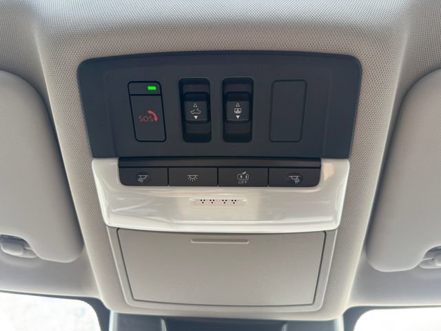 Used 2023 Nissan Rogue SV w/ SV Premium B Package image 28