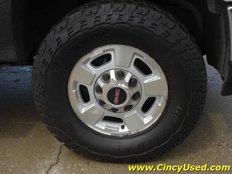 Used 2011 GMC Sierra 3500 SLT w/ SLT Convenience Package AWD/4WD image 41