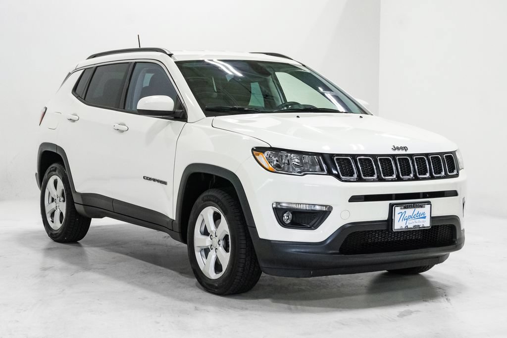 Used 2019 Jeep Compass Latitude w/ Popular Equipment Group AWD/4WD image 6