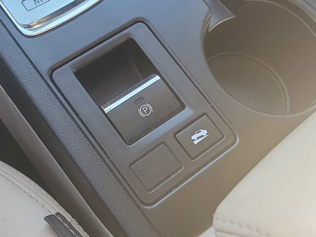 Used 2017 Subaru Legacy 2.5i Limited image 32