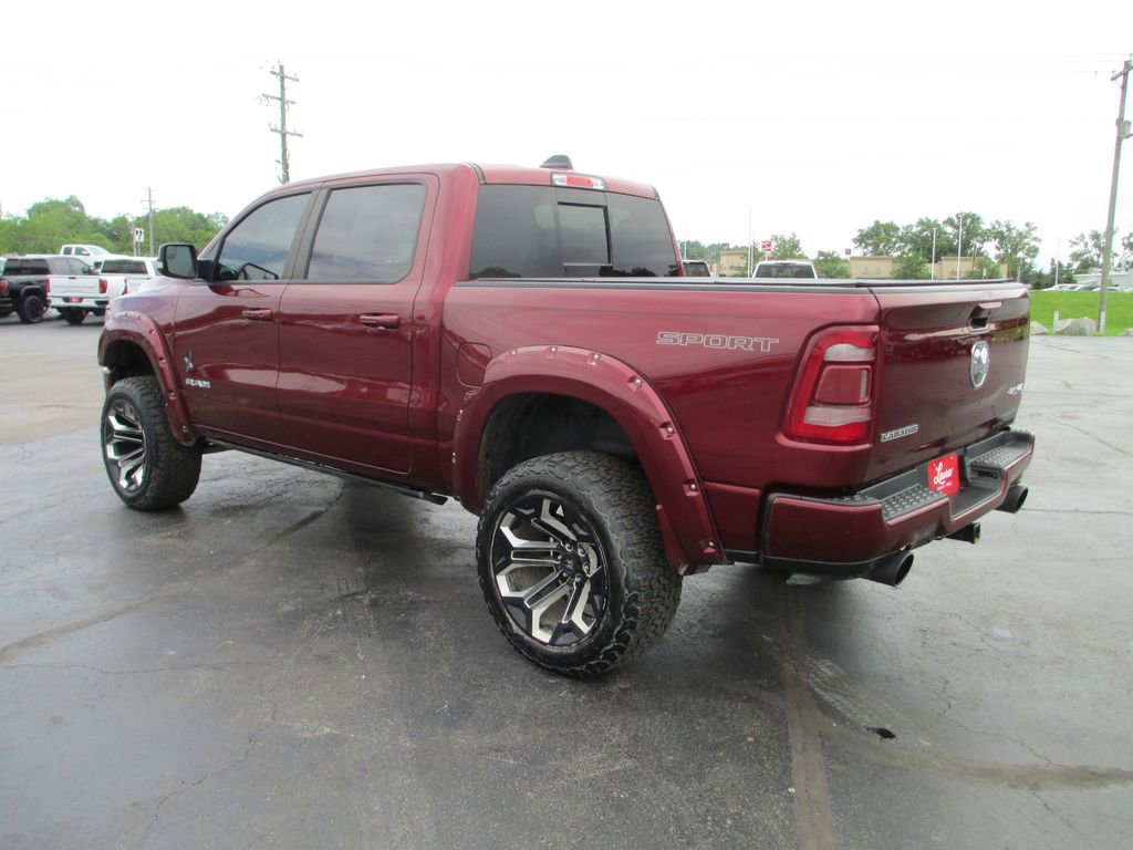 Used 2022 RAM 1500 Laramie w/ Sport Appearance Package AWD/4WD image 9