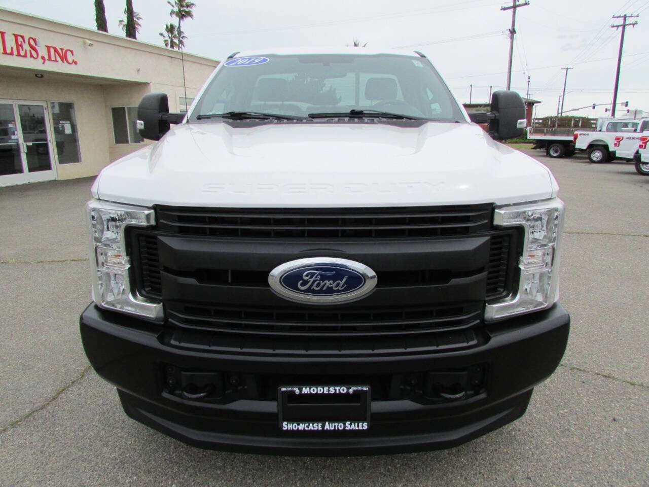 Used 2019 Ford F250 XL w/ Power Equipment Group image 3