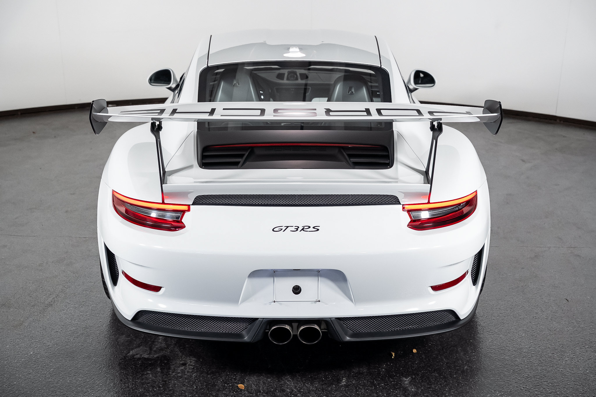 Used 2019 Porsche 911 GT3 RS RWD image 31