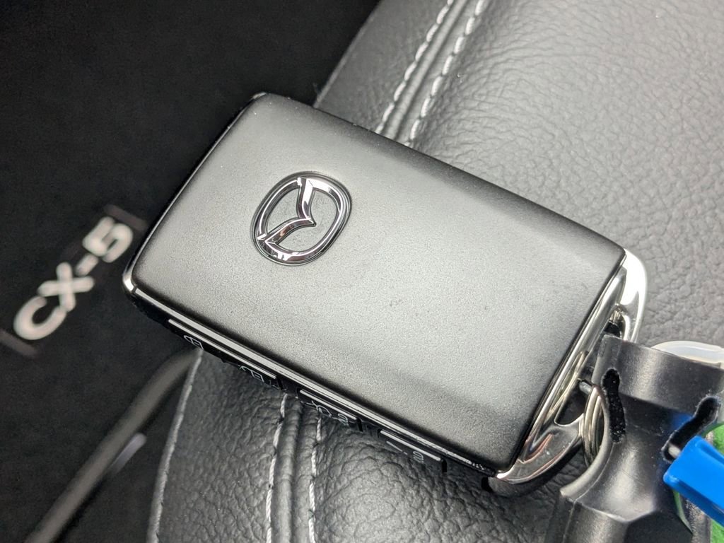 New 2025 MAZDA CX-5 AWD 2.5 S w/ Premium Plus Pkg image 32