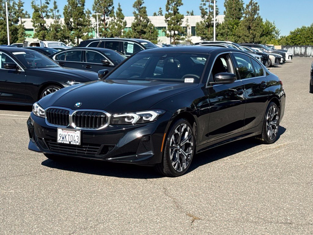 Used 2026 BMW 330i Sedan w/ Premium Package RWD image 3