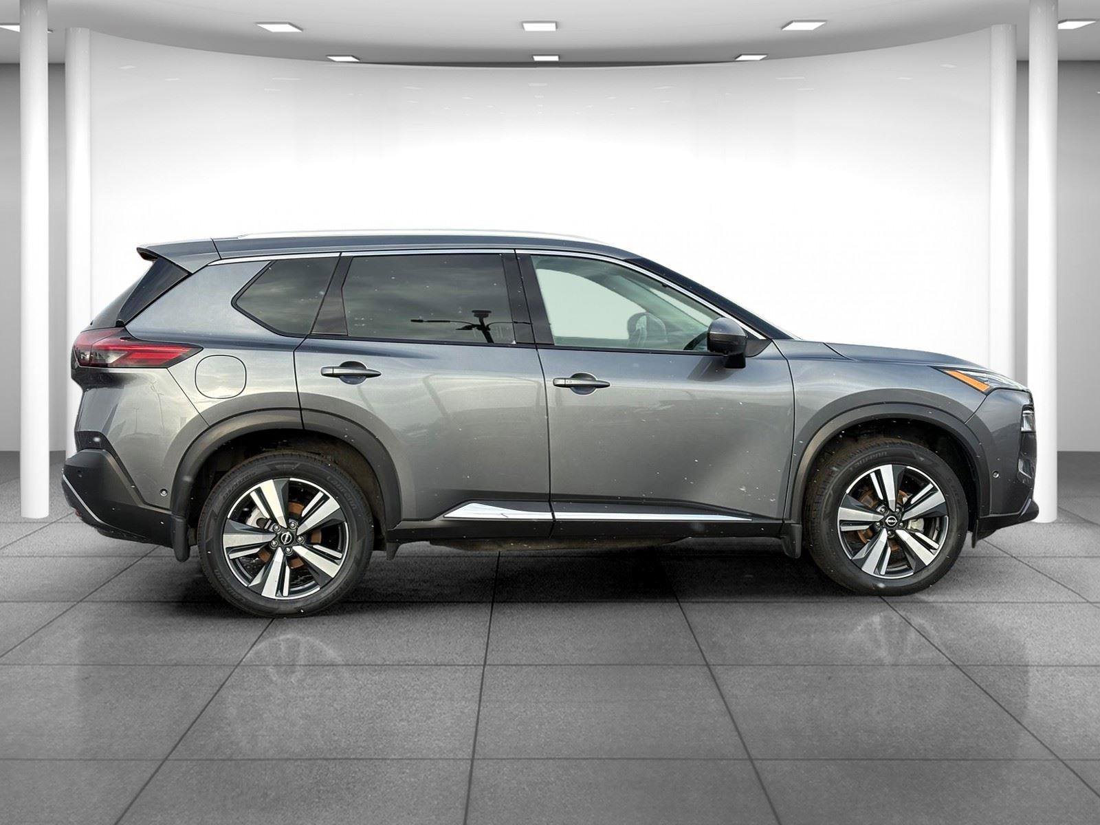 Used 2023 Nissan Rogue SL w/ SL Premium Package image 8