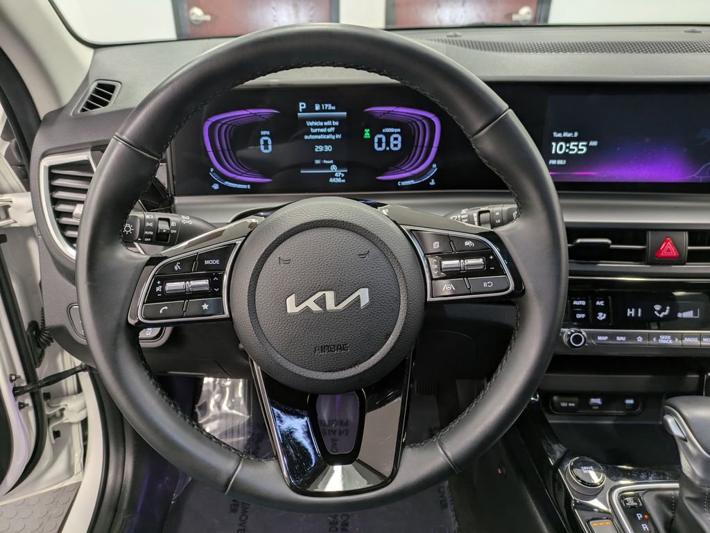 Used 2025 Kia Seltos S image 21