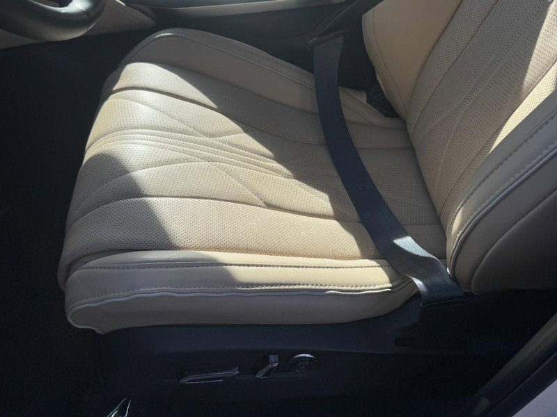 Used 2025 Acura MDX SH-AWD w/ Advance Package image 28