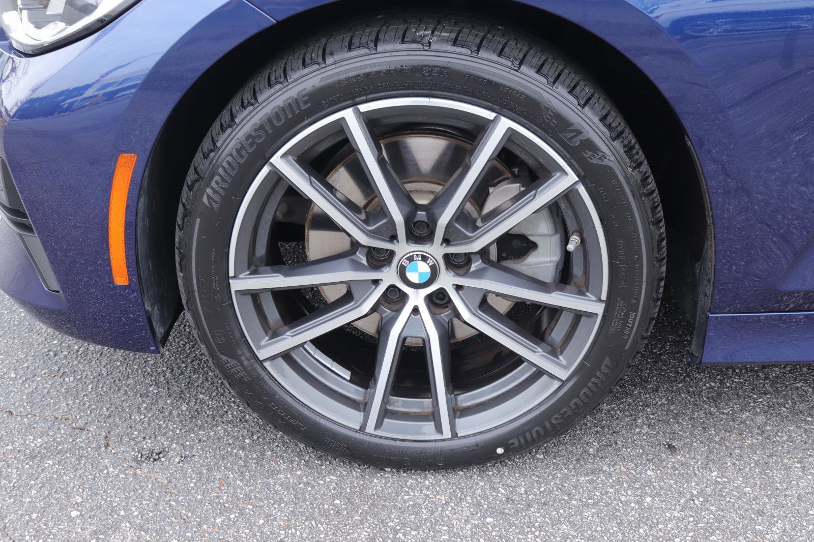 Used 2020 BMW 330i Sedan w/ Premium Package image 34